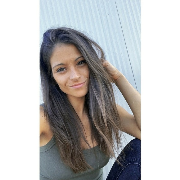 Meet your Posher, Daniellerae - Picture 1 of 1